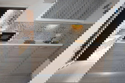 Foto 6 - Adorable Home With Private Terrace