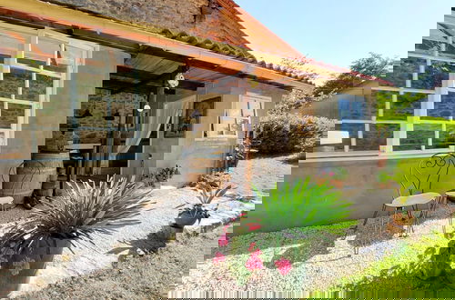 Photo 55 - Romantic Cottage With Shared Swimming Pool