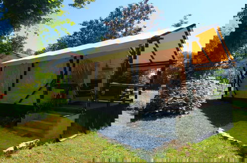 Photo 53 - Romantic Cottage With Shared Swimming Pool