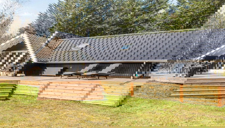 Foto 1 - 6 Person Holiday Home in Lokken