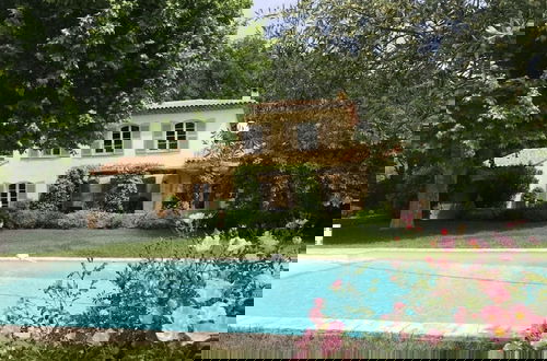 Foto 10 - Villa La Bastide Comfortable Vacation Home