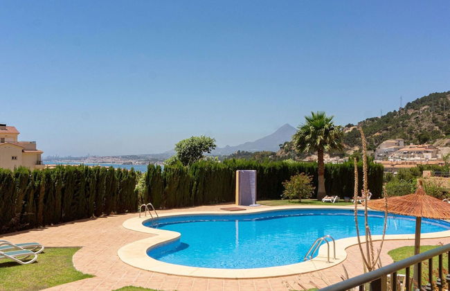 Nice Mediterranean Furnished Apartment in Altea - Photo 1