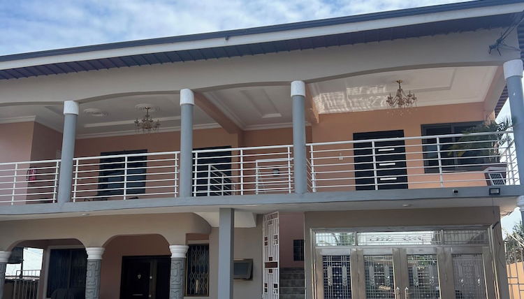 Foto 1 - ES Homes-2Bedroom Apartment at Achimota
