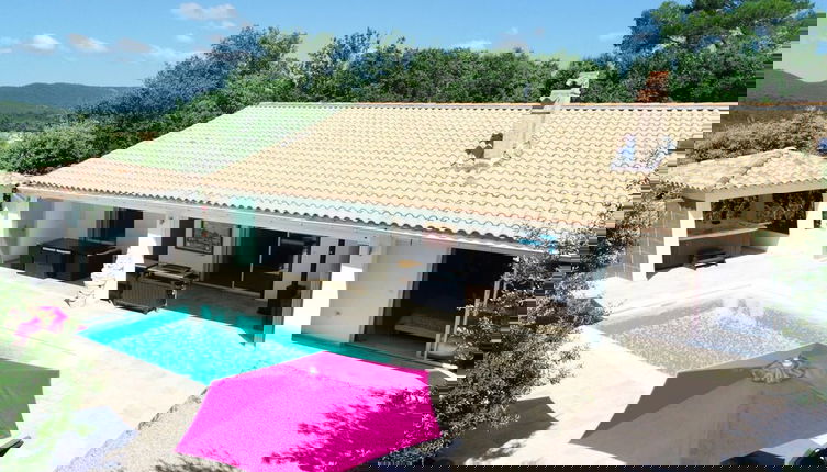 Foto 1 - Modern Holiday Home With Private Pool and Garden