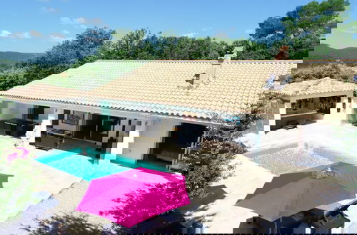 Foto 1 - Modern Holiday Home With Private Pool and Garden