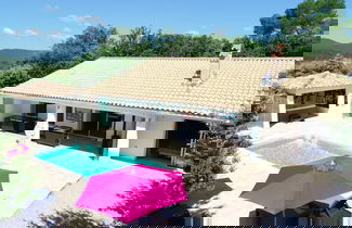 Foto 1 - Modern Holiday Home With Private Pool and Garden