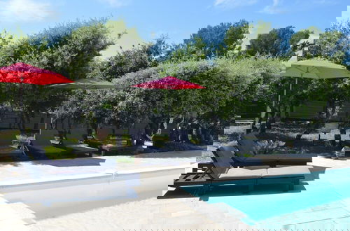 Foto 19 - Modern Holiday Home With Private Pool and Garden