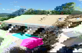 Foto 1 - Modern Holiday Home With Private Pool and Garden