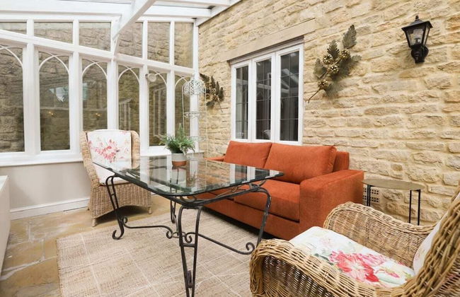 The Stow Secret Cottage - Breathtaking 5bdr Cottage With Parking + Garden - Foto 2