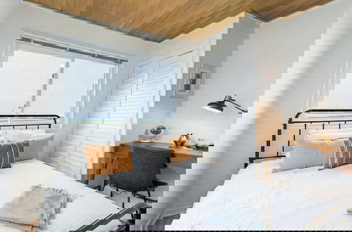 Foto 16 - Swan Lake Cottage by Avantstay Views + Firepit