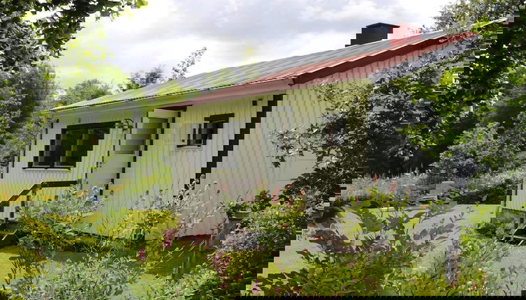 Foto 1 - 4 Person Holiday Home in Karl Gustav