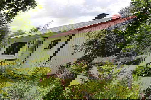 Foto 1 - 4 Person Holiday Home in Karl Gustav