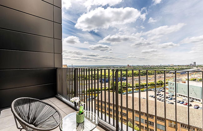 Contemporary Two Bedroom Apartment - Foto 9