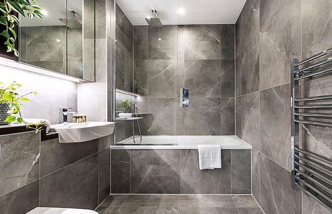 Sky-High Studio with Stunning Views - Foto 24