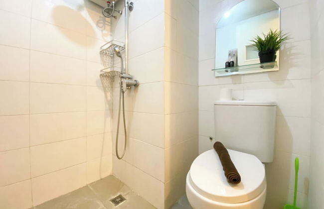 Good And Homey Studio At Candiland Apartment - Foto 9
