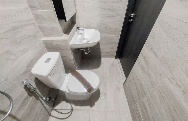 Restful And Cozy Stay Studio With Balcon At Collins Boulevard Apartment - Foto 10