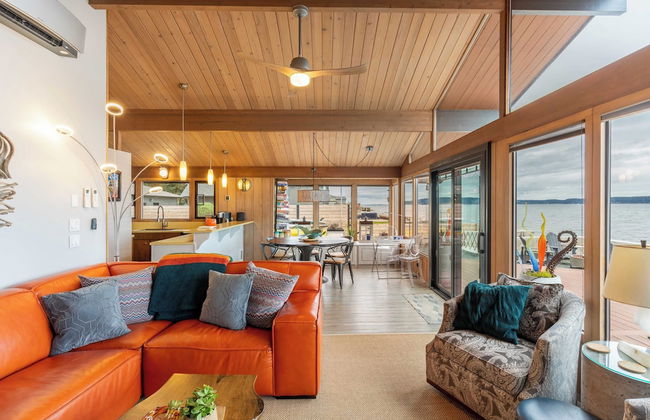 Oceanfront w/ Game Room, Fire Pit, Panoramic Views Angels Landing by Avantstay - Foto 9