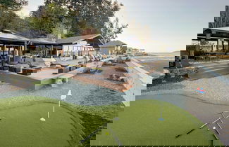 Foto 3 - Oceanfront w/ Game Room, Fire Pit, Panoramic Views Angels Landing by Avantstay