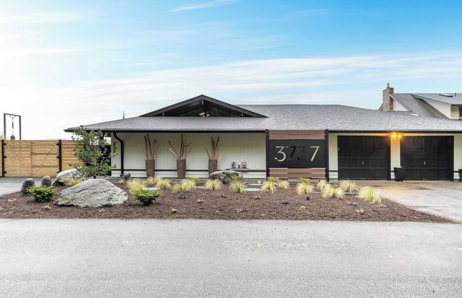 Oceanfront w/ Game Room, Fire Pit, Panoramic Views Angels Landing by Avantstay - Foto 49
