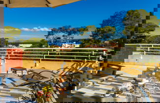 Foto 1 - Apartment in Le Brusc With Sea View