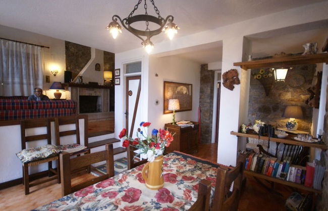Charming Cottage With Panoramic Pool - Photo 11