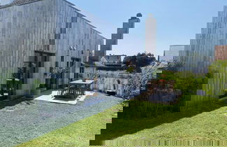 Foto 1 - Luxurious Villa in a Residential Location