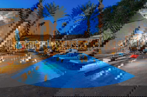 Foto 9 - Villa del Gallo by Avantstay Luxury Group Retreat + Pool, Putting Green