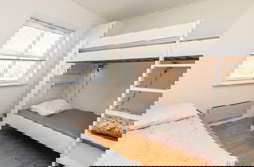 Photo 2 - 5 Person Holiday Home in Hals
