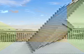 Foto 2 - 11E Mariners Walk by Avantstay Ocean Views Beachfront Living Shared Pool
