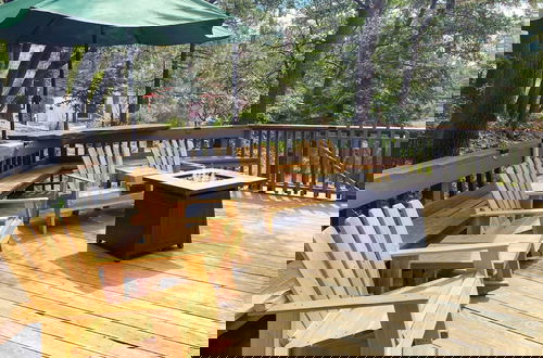 Foto 2 - Bears Lair by Avantstay 3mins From Bear Mountain Ski Resort!