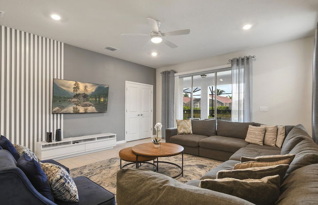 Relax in Style Pool, Resort Amenities, Near Disney - Foto 18