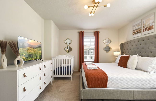 Relax in Style Pool, Resort Amenities, Near Disney - Photo 10