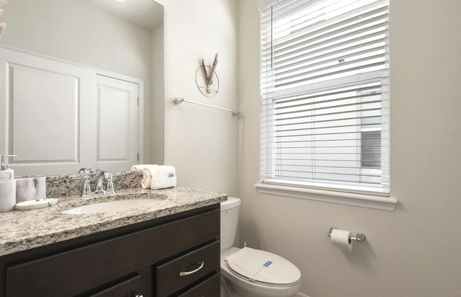 Relax in Style Pool, Resort Amenities, Near Disney - Photo 29