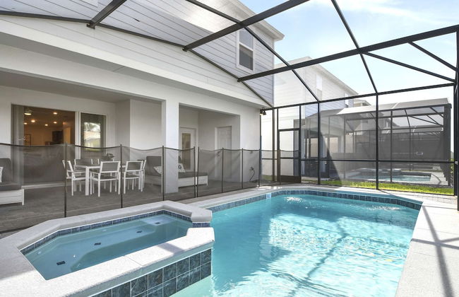 Relax in Style Pool, Resort Amenities, Near Disney - Photo 33