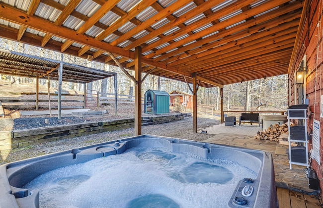 Red Cedar by Avantstay Cabin w/ Hot Tub + Views! - Photo 44