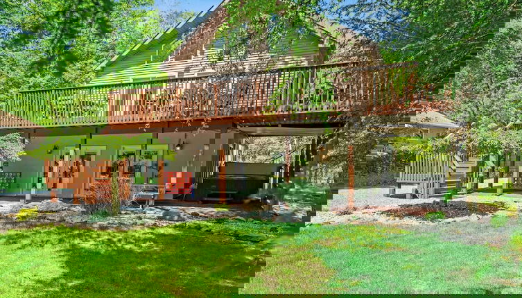 Foto 1 - Mews Mountain House by Avantstay Walk to Beach, Hot Tub, Game Room