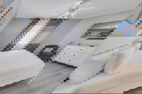 Foto 5 - Crystal Village II, Unit 16B