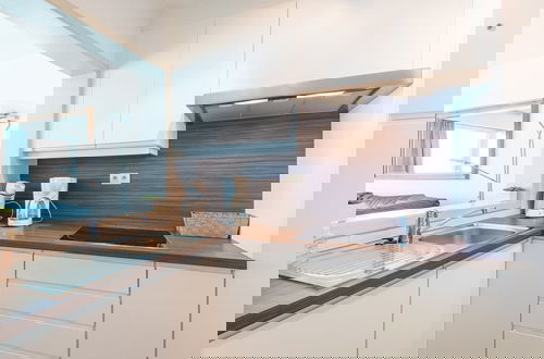 Foto 8 - Apartment With sun Facing Terrace