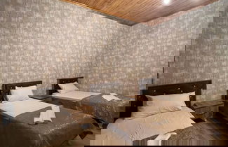 Photo 3 - Cozy House With Swimming Pool Near City Center