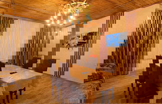 Photo 1 - Cozy House With Swimming Pool Near City Center