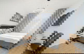 Photo 1 - Modern Studio for 2 by Renters