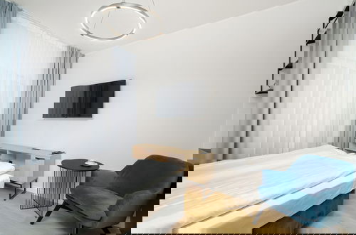 Photo 4 - Modern Studio for 2 by Renters