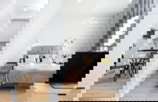 Foto 2 - Modern Business Apartments by Renters