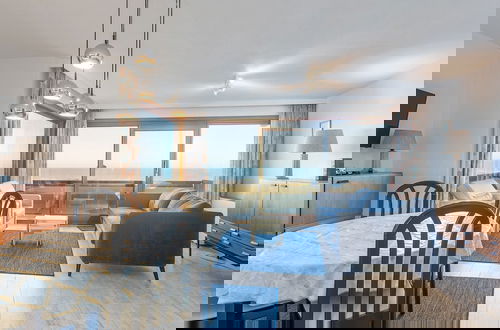 Foto 11 - Beautiful Apartment With Sea-views