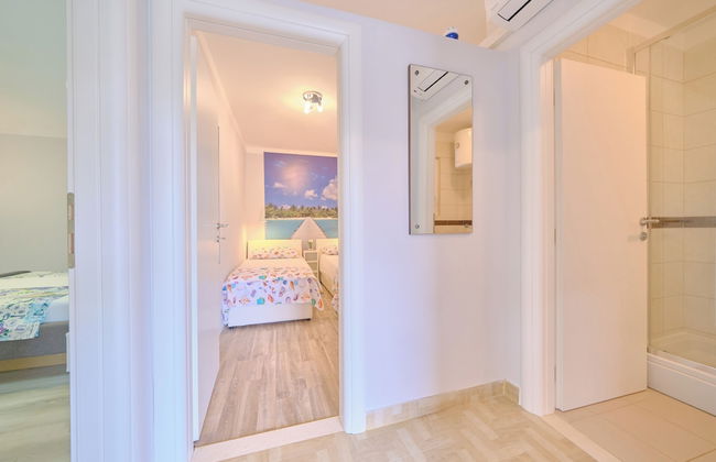 Beachfront Villa Mihovil With Direct Beach Access - Foto 2