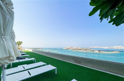 Foto 26 - Stylish 2BR in Emaar Beach Front w/ Private Beach