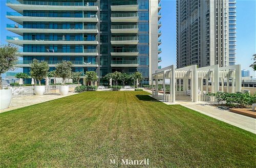Photo 32 - Stylish 2BR in Emaar Beach Front w/ Private Beach