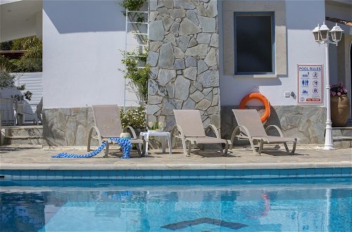 Photo 15 - Mazeri in Protaras With 5 Bedrooms and 4 Bathrooms