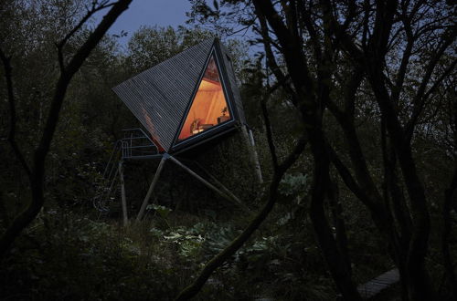 Foto 1 - K2 Kudhva Treehouse Cabin for 2 in Tintagel