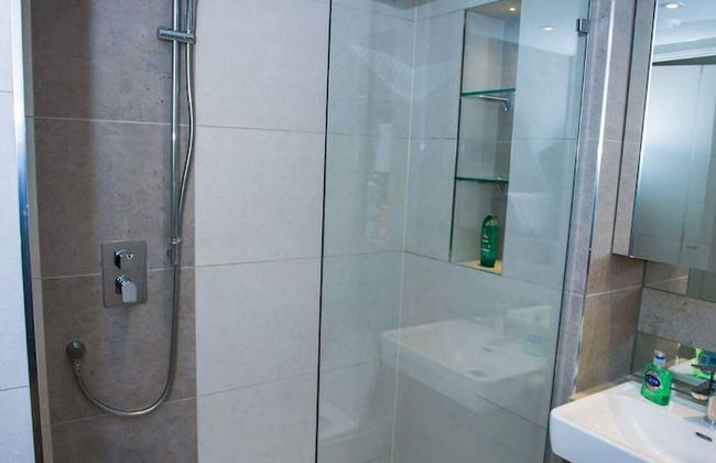 PREMIUM WOOLWICH 2 BED APARTMENT - Foto 14